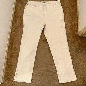 Abercrombie & Fitch 90s Straight Ultra High Rise in Cream Jeans Curve love